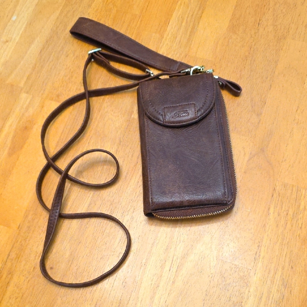 Elegant Brown Leather Crossbody Bag with Polished Finish NWOT Cell phone/wallet